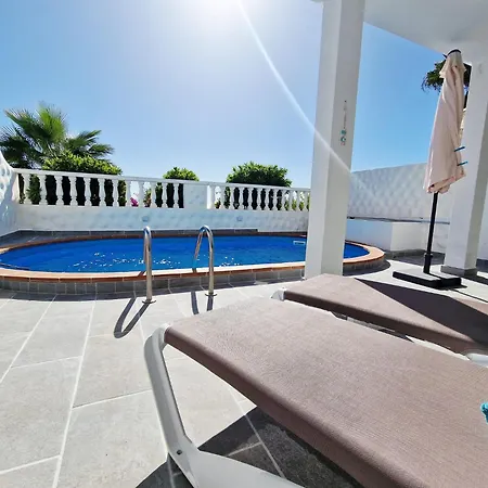 Apartament De Playa, *